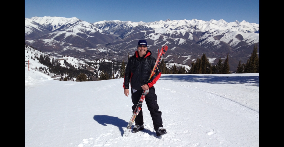 <i><a href='http://www.hurricaneracing.com/products.php?view=54'>					Kevin Clarke wearing the Soullimit SLG30 Jacket and SLP10 pants at the 2012 Janss Pro-Am, Sun Valley, ID.  Available for pre-order now!												</a></i>