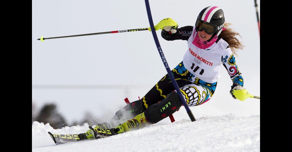 <i><a href='http://www.hurricaneracing.com/content.php?content_id=158'>					Colorful, new, Sonia Speciale Mexican design SS3 race suit in action!																					</a></i>